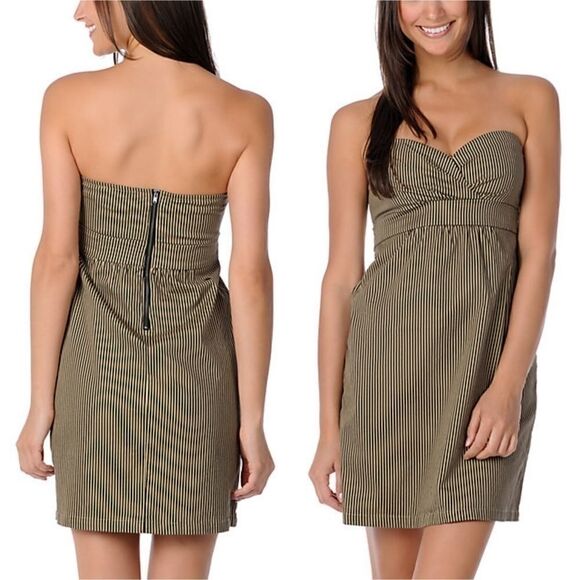 Volcom Corpo Class Frochickie Dress - Picture 1 of 8